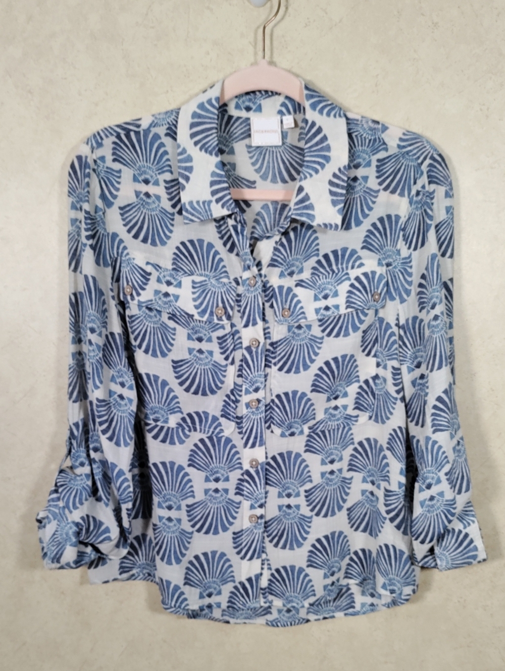 Zac & Rachel Blue and CreamShell Print Button-Up Shirt L